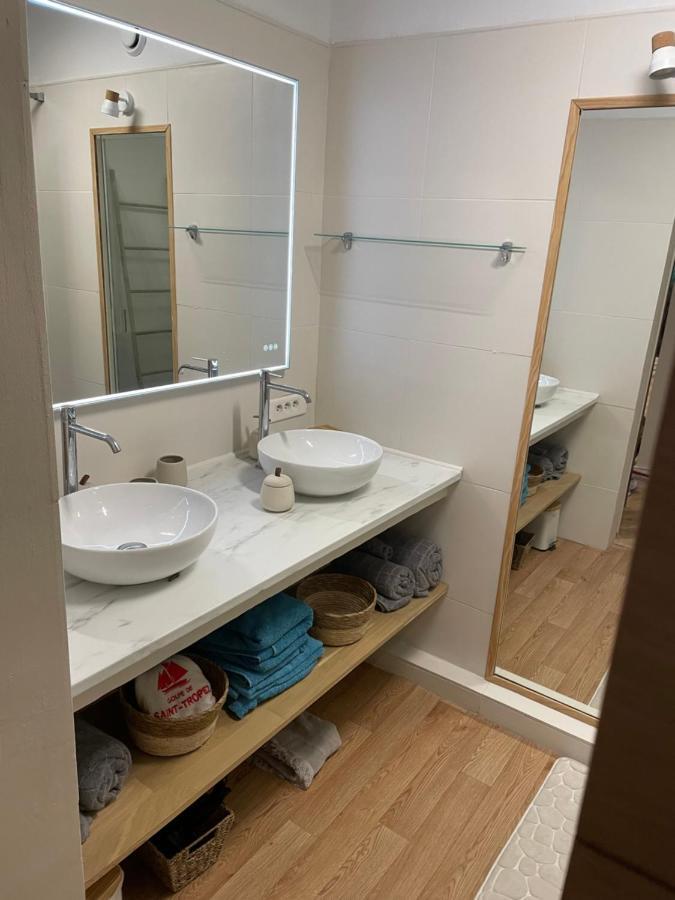 דירות New Cosy Flat Saint Tropez מראה חיצוני תמונה
